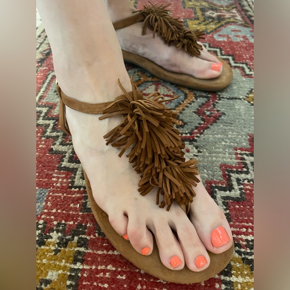 Vionic Leather Fringe Sandals (10M)